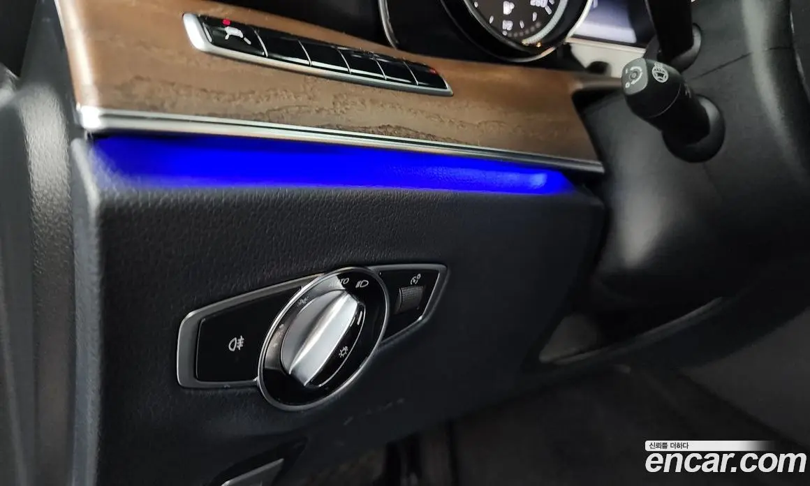 Mercedes-Benz E-Class 2019 1.9 автомат (гидро), фото 16 Mercedes-Benz E-Class 2019 1.9 автомат (гидро), фото 16