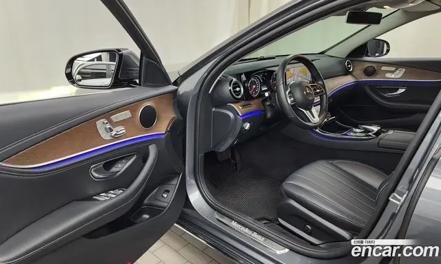 Mercedes-Benz E-Class 2019 1.9 автомат (гидро), миниатюра 10 Mercedes-Benz E-Class 2019 1.9 автомат (гидро), миниатюра 10