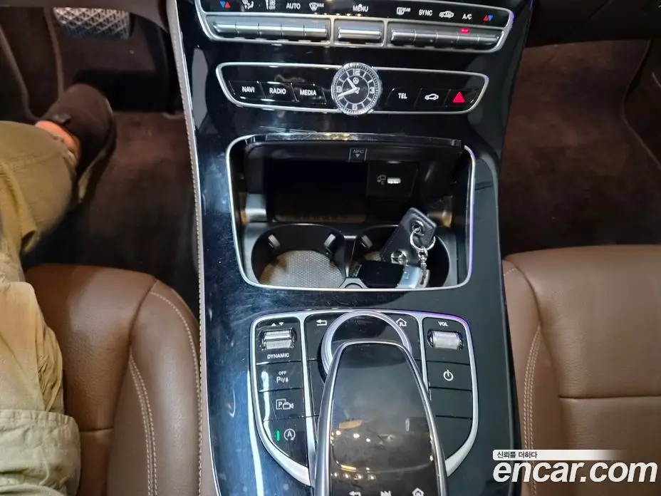Mercedes-Benz E-Class 2020 1.9 автомат (гидро), фото 14 Mercedes-Benz E-Class 2020 1.9 автомат (гидро), фото 14
