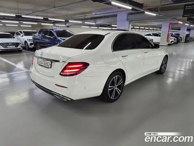 Mercedes-Benz E-Class 2020 1.9 автомат (гидро), миниатюра 3 Mercedes-Benz E-Class 2020 1.9 автомат (гидро), миниатюра 3