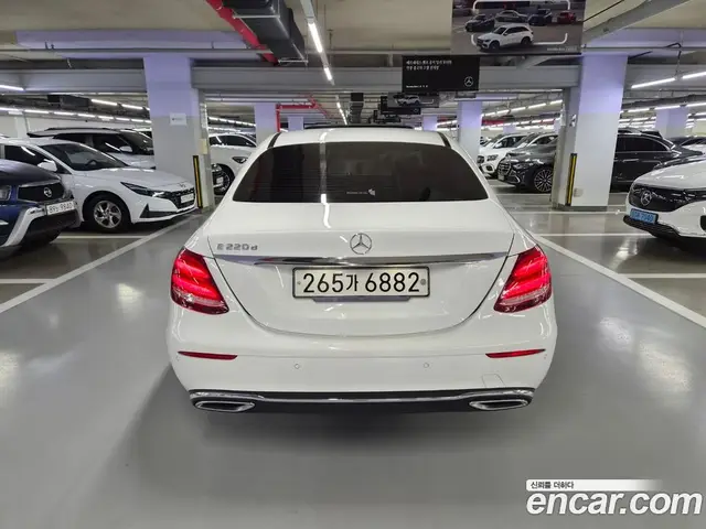 Mercedes-Benz E-Class 2020 1.9 автомат (гидро), миниатюра 4 Mercedes-Benz E-Class 2020 1.9 автомат (гидро), миниатюра 4