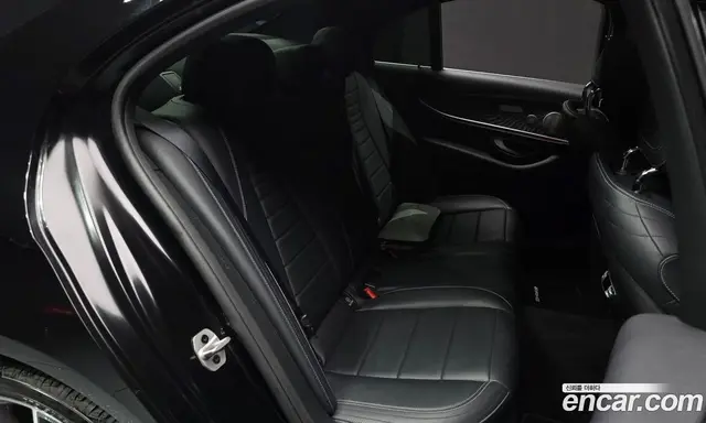 Mercedes-Benz E-Class 2021 2.0 автомат (гидро), миниатюра 11