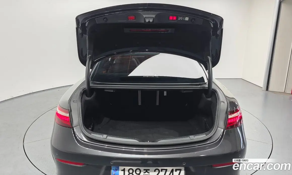 Mercedes-Benz E-Class 2023 2.0 автомат (гидро), фото 20