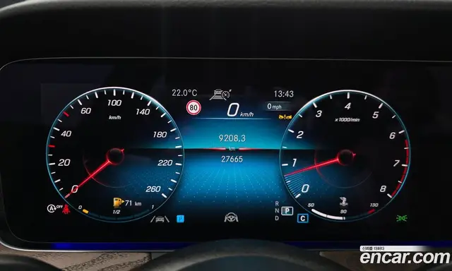 Mercedes-Benz E-Class 2023 2.0 автомат (гидро), миниатюра 11