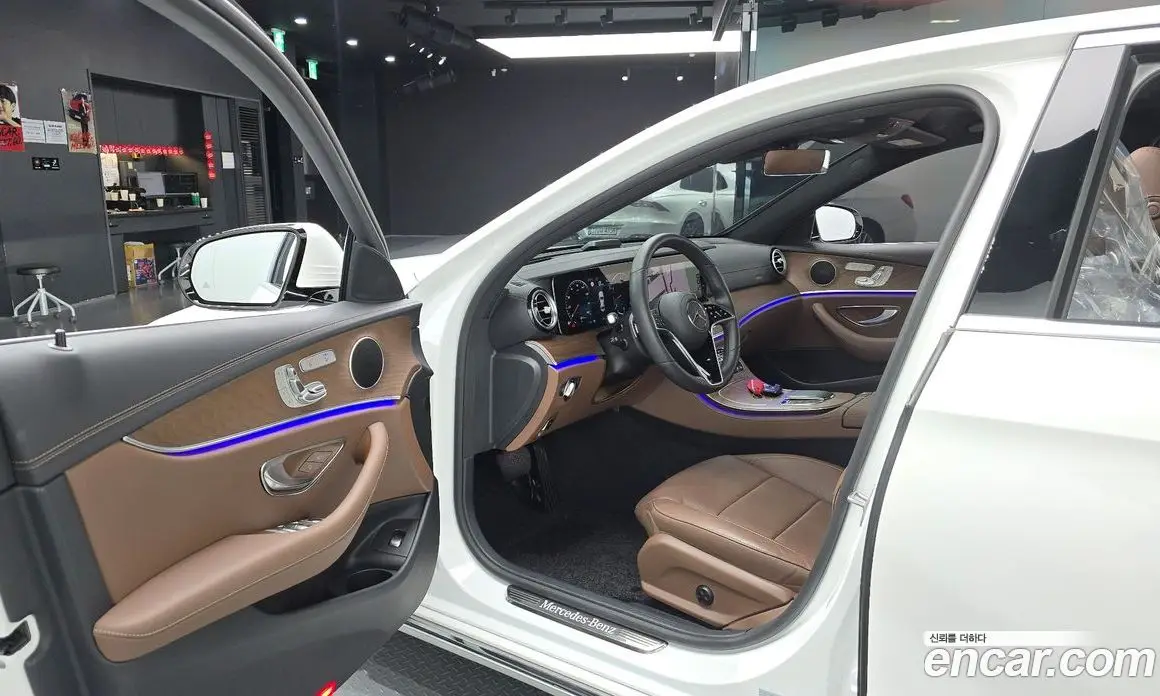 Mercedes-Benz E-Class 2023 2.0 автомат (гидро), фото 13
