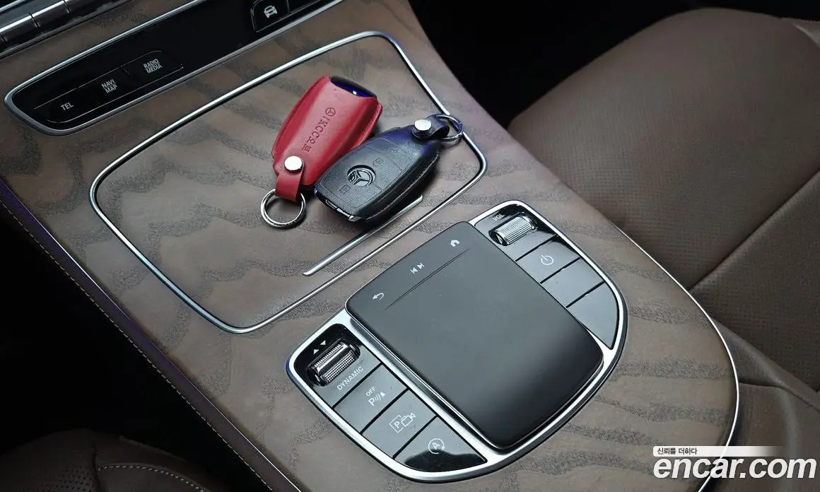 Mercedes-Benz E-Class 2023 2.0 автомат (гидро), фото 24