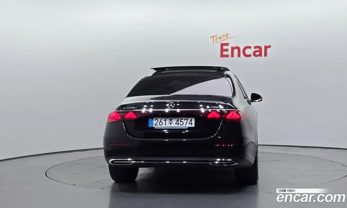 Mercedes-Benz E-Class 2025 2.0 автомат (гидро), фото 4