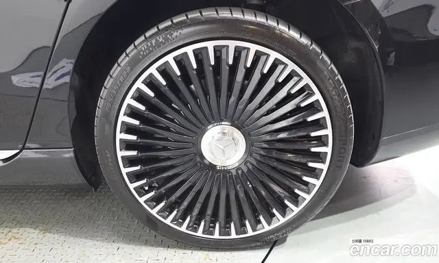 Mercedes-Benz EQS 2023 0.3 автомат (гидро), миниатюра 7