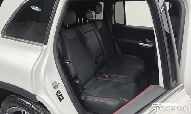 Mercedes-Benz GLB-Class 2023 2.0 автомат (гидро), миниатюра 11