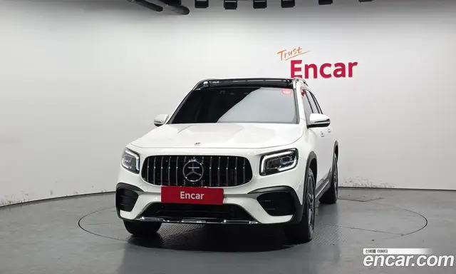 Mercedes-Benz GLB-Class 2023 2.0 автомат (гидро), миниатюра 3
