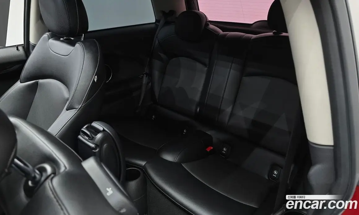 Mini Cooper 2015 2.0 автомат (гидро), фото 11 Mini Cooper 2015 2.0 автомат (гидро), фото 11