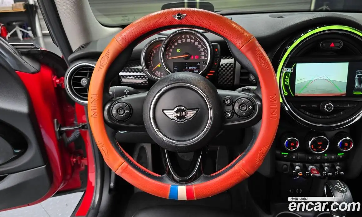 Mini Cooper 2015 2.0 автомат (гидро), фото 12 Mini Cooper 2015 2.0 автомат (гидро), фото 12