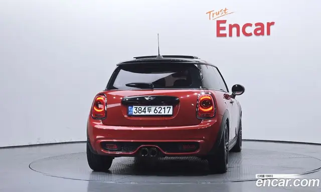 Mini Cooper 2015 2.0 автомат (гидро), миниатюра 4 Mini Cooper 2015 2.0 автомат (гидро), миниатюра 4