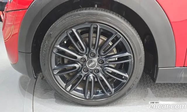 Mini Cooper 2015 2.0 автомат (гидро), миниатюра 5 Mini Cooper 2015 2.0 автомат (гидро), миниатюра 5