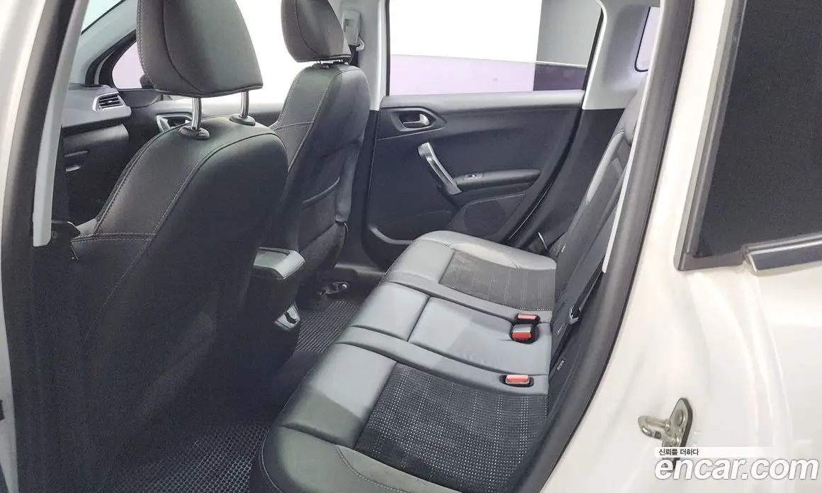 Peugeot 2008 2015 1.6 автомат (гидро), фото 20