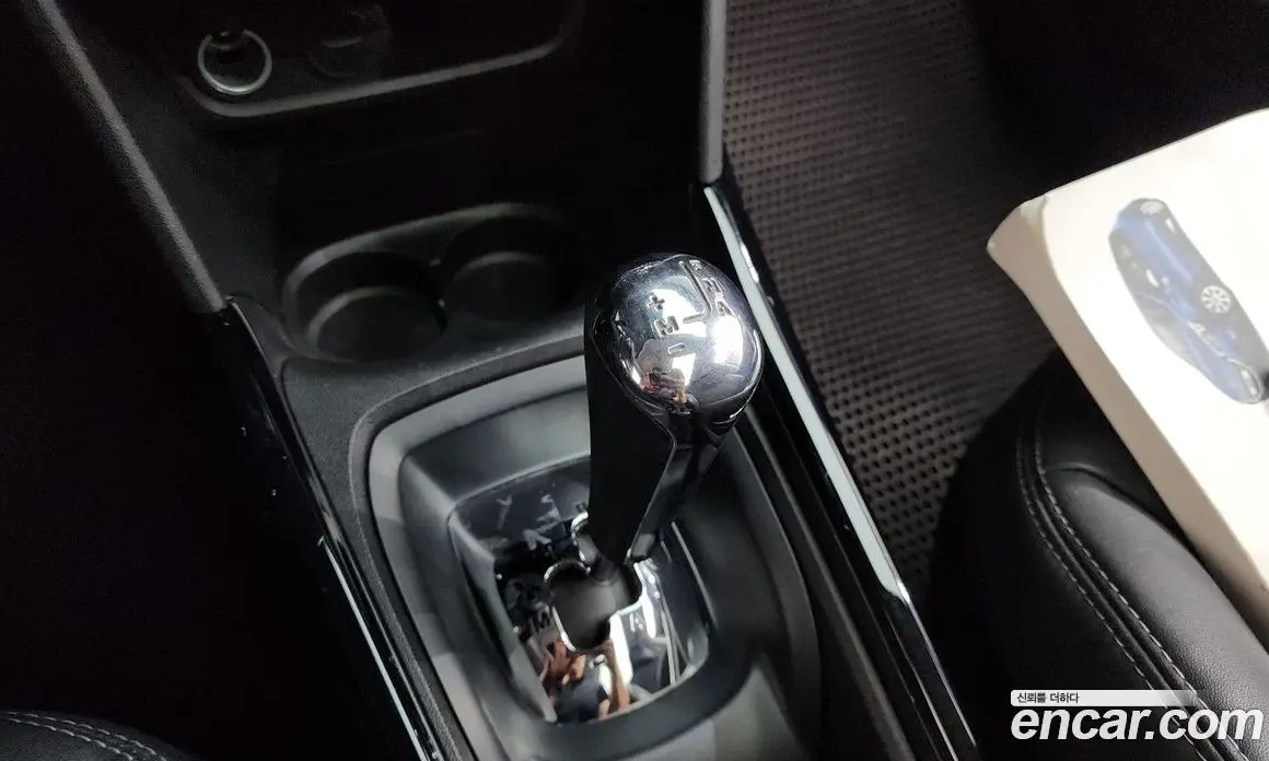 Peugeot 2008 2015 1.6 автомат (гидро), фото 9