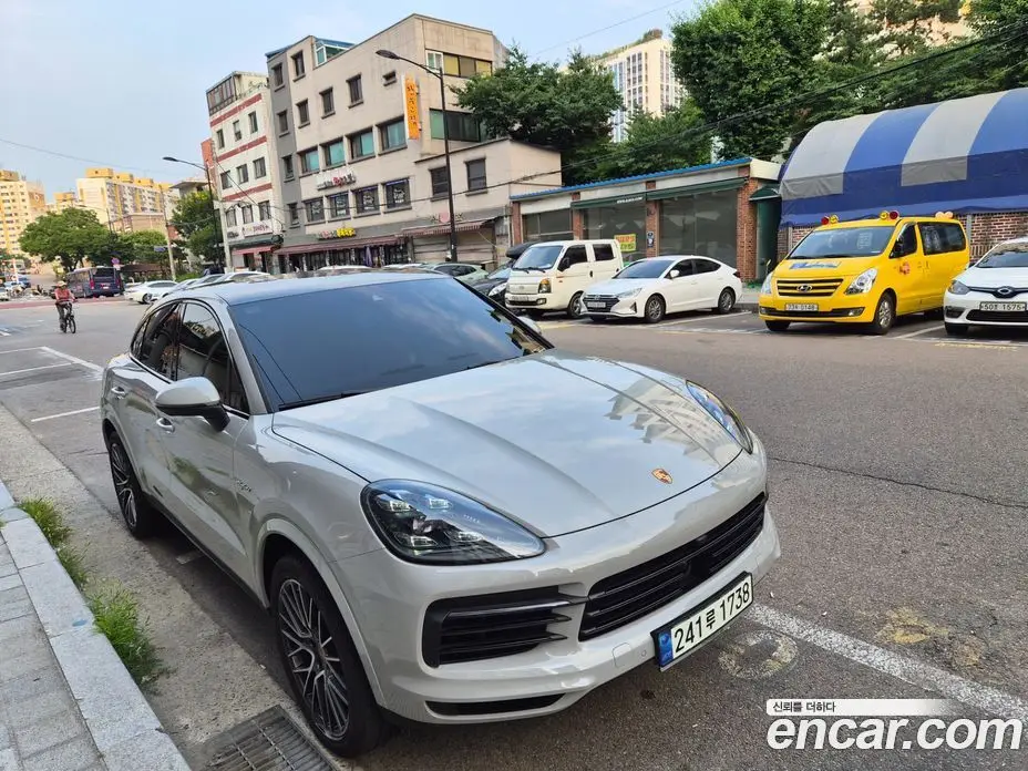 Porsche Cayenne 2021 3.0 автомат (гидро), фото 1 Porsche Cayenne 2021 3.0 автомат (гидро), фото 1
