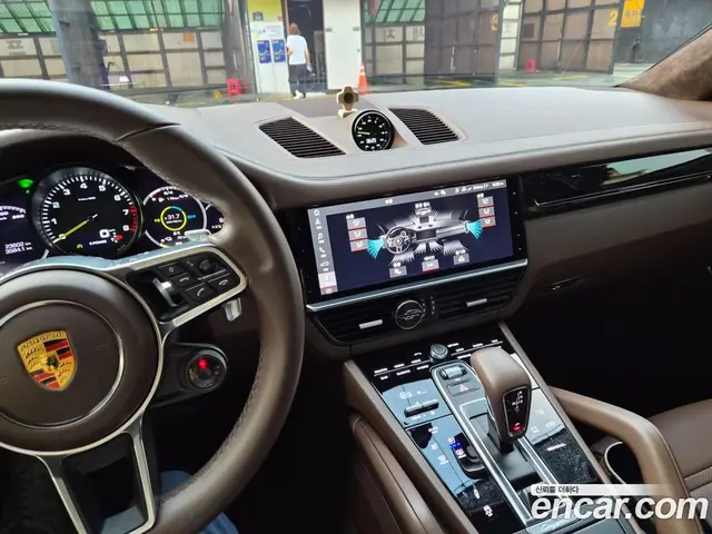 Porsche Cayenne 2021 3.0 автомат (гидро), миниатюра 7 Porsche Cayenne 2021 3.0 автомат (гидро), миниатюра 7