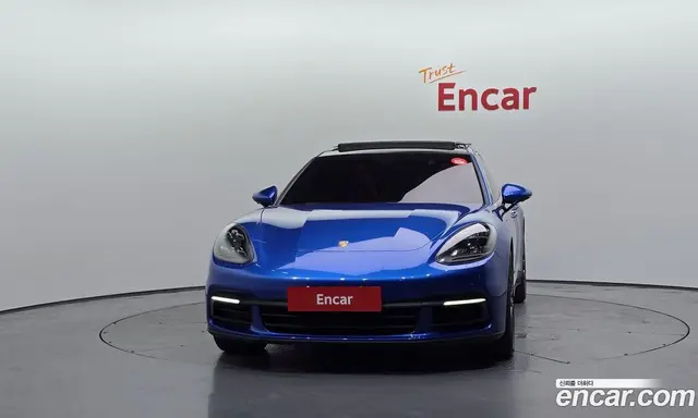 Porsche Panamera 2018 3.0 автомат (гидро), миниатюра 3 Porsche Panamera 2018 3.0 автомат (гидро), миниатюра 3
