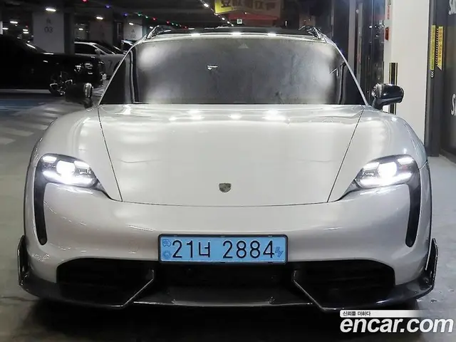 Porsche Taycan 2023 автомат (гидро), миниатюра 2 Porsche Taycan 2023 автомат (гидро), миниатюра 2