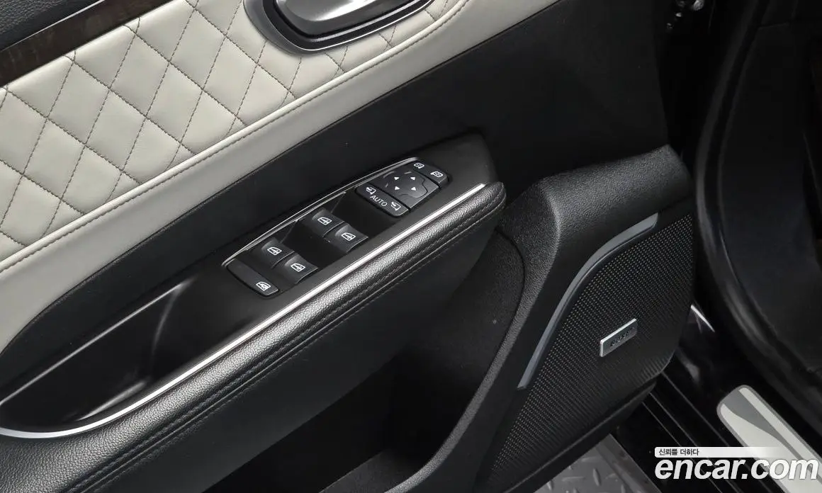 Renault (Samsung) SM6 2017 2.0 автомат (гидро), фото 16 Renault (Samsung) SM6 2017 2.0 автомат (гидро), фото 16