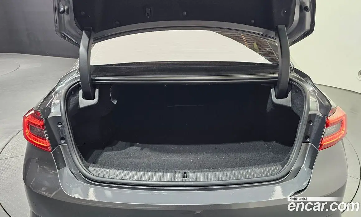 Renault (Samsung) SM6 2017 2.0 автомат (гидро), фото 20 Renault (Samsung) SM6 2017 2.0 автомат (гидро), фото 20