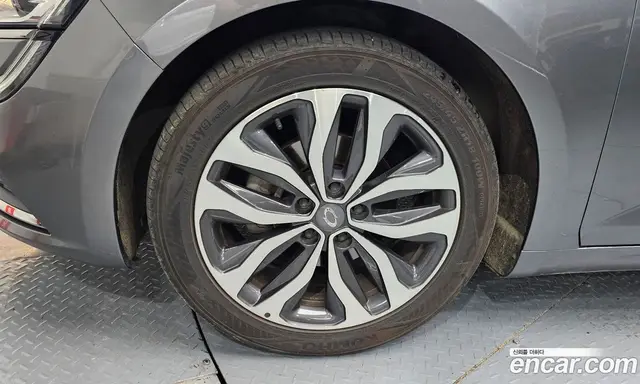 Renault (Samsung) SM6 2017 2.0 автомат (гидро), миниатюра 5 Renault (Samsung) SM6 2017 2.0 автомат (гидро), миниатюра 5