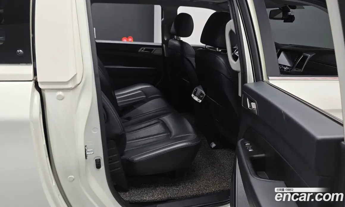 SsangYong Rexton 2018 2.2 автомат (гидро), фото 11 SsangYong Rexton 2018 2.2 автомат (гидро), фото 11