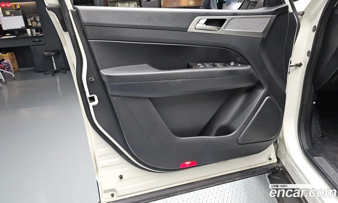 SsangYong Rexton 2019 2.2 автомат (гидро), фото 14