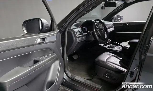 SsangYong Rexton 2021 2.2 автомат (гидро), миниатюра 10 SsangYong Rexton 2021 2.2 автомат (гидро), миниатюра 10