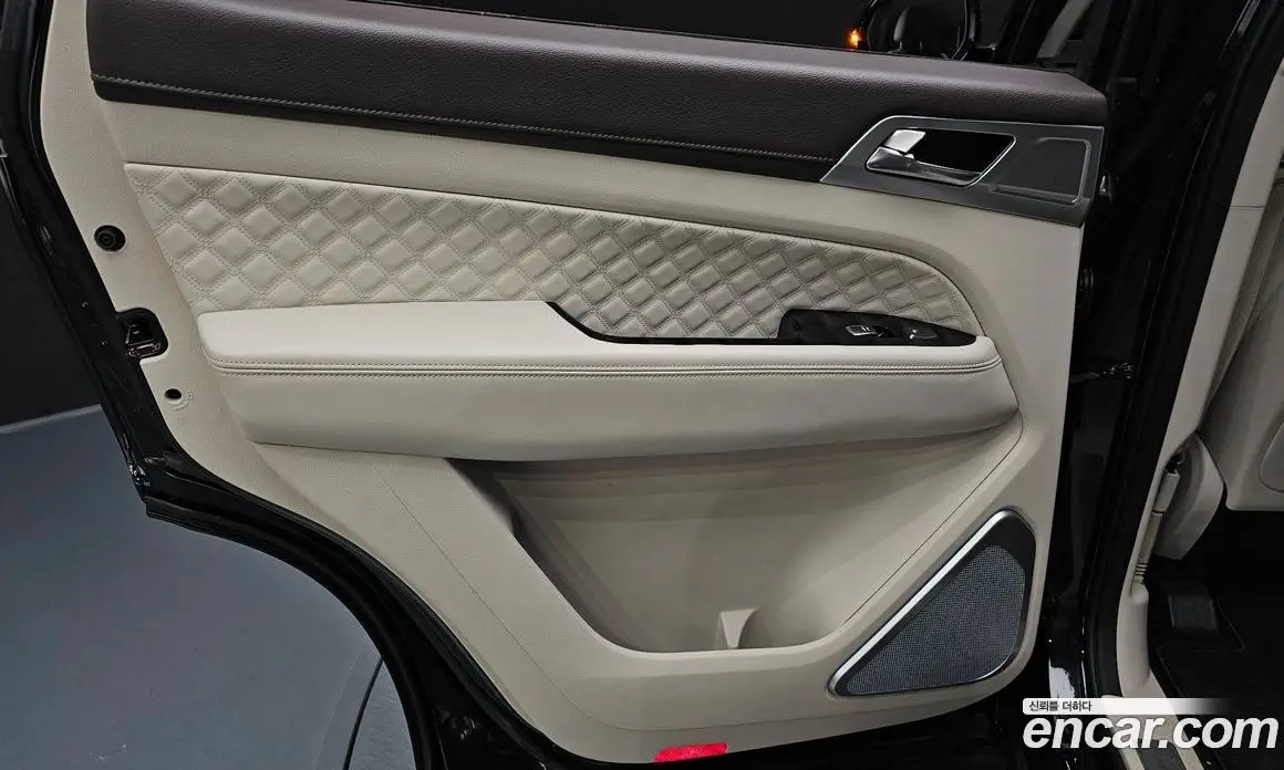 SsangYong Rexton 2022 2.2 автомат (гидро), фото 14 SsangYong Rexton 2022 2.2 автомат (гидро), фото 14