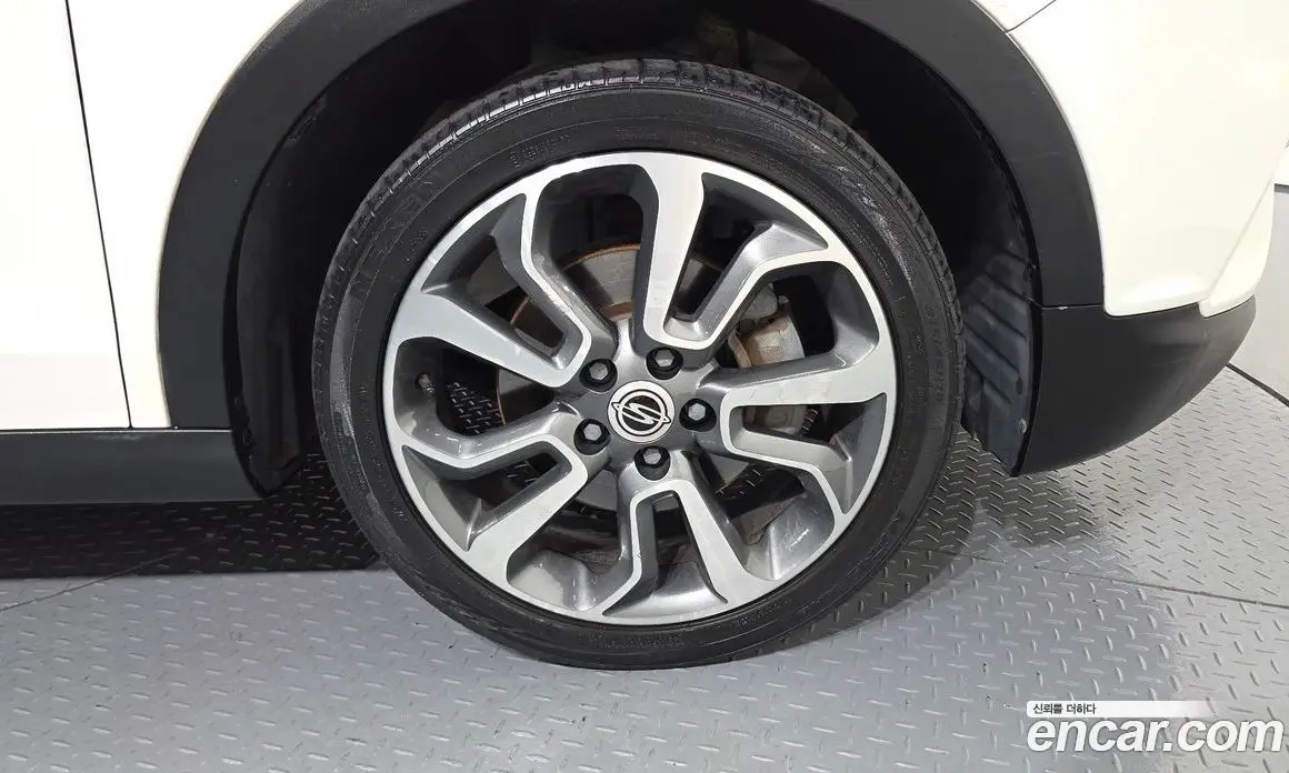 SsangYong TIBOLI 2015 1.6 автомат (гидро), фото 7 SsangYong TIBOLI 2015 1.6 автомат (гидро), фото 7
