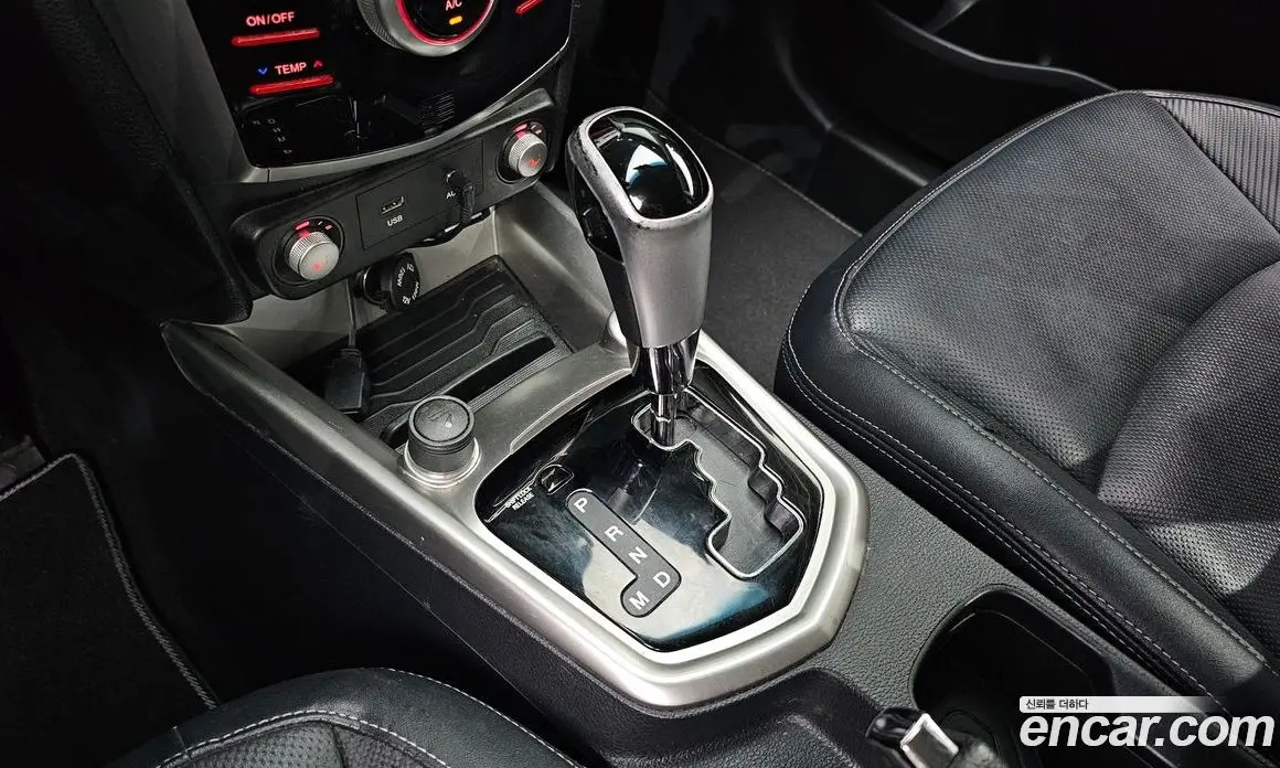 SsangYong TIBOLI 2015 1.6 автомат (гидро), фото 9 SsangYong TIBOLI 2015 1.6 автомат (гидро), фото 9