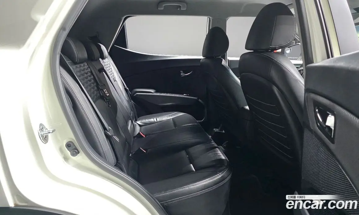 SsangYong TIBOLI 2018 1.6 автомат (гидро), фото 17