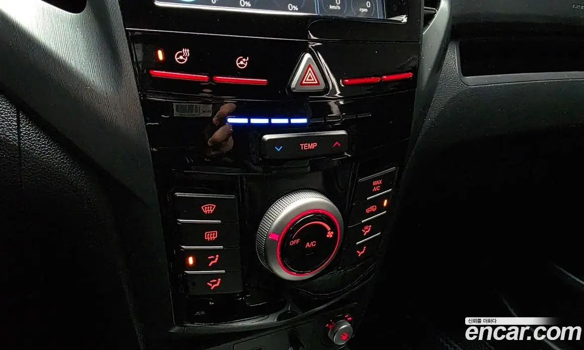 SsangYong TIBOLI 2018 1.6 автомат (гидро), фото 25