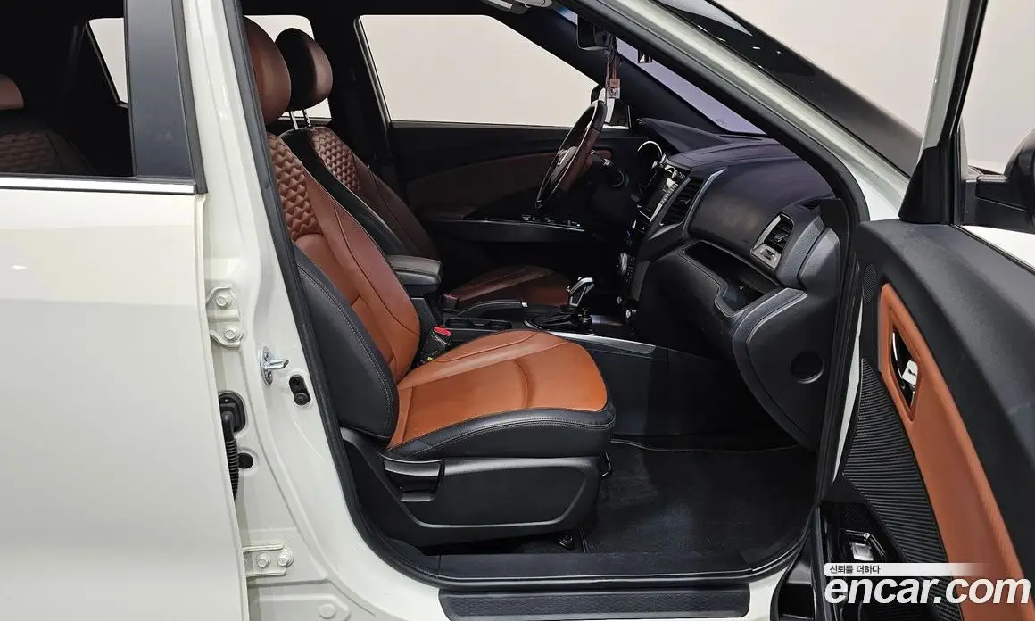 SsangYong TIBOLI 2018 1.6 автомат (гидро), фото 16 SsangYong TIBOLI 2018 1.6 автомат (гидро), фото 16