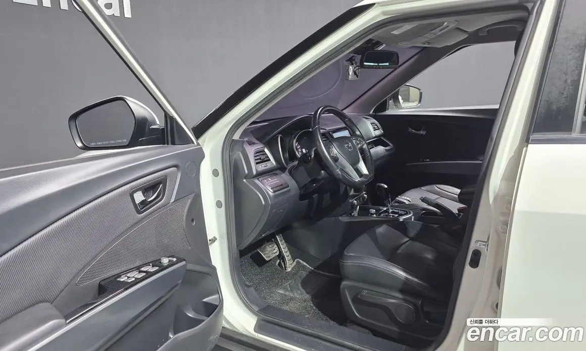 SsangYong TIBOLI 2018 1.6 автомат (гидро), фото 11 SsangYong TIBOLI 2018 1.6 автомат (гидро), фото 11