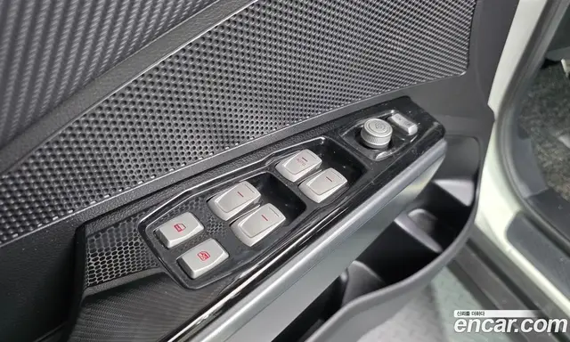 SsangYong TIBOLI 2018 1.6 автомат (гидро), миниатюра 12