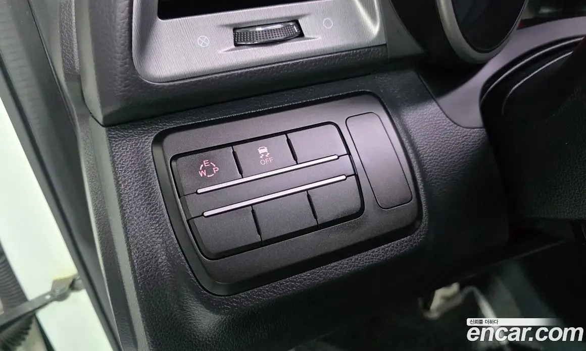 SsangYong TIBOLI 2018 1.6 автомат (гидро), фото 13 SsangYong TIBOLI 2018 1.6 автомат (гидро), фото 13