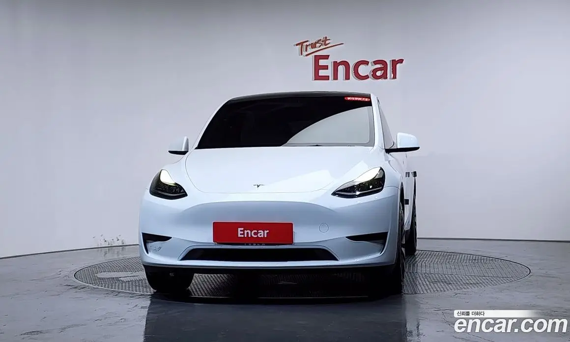 Tesla Model Y 2023 0.2 автомат (гидро), фото 2 Tesla Model Y 2023 0.2 автомат (гидро), фото 2