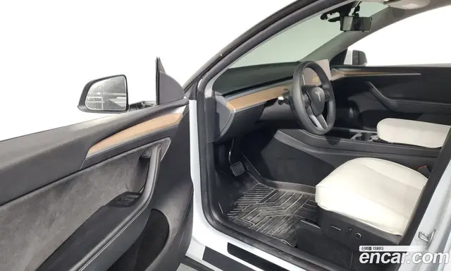 Tesla Model Y 2023 0.2 автомат (гидро), миниатюра 12