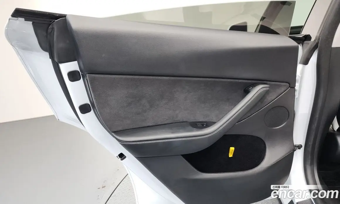 Tesla Model Y 2023 0.2 автомат (гидро), фото 14 Tesla Model Y 2023 0.2 автомат (гидро), фото 14