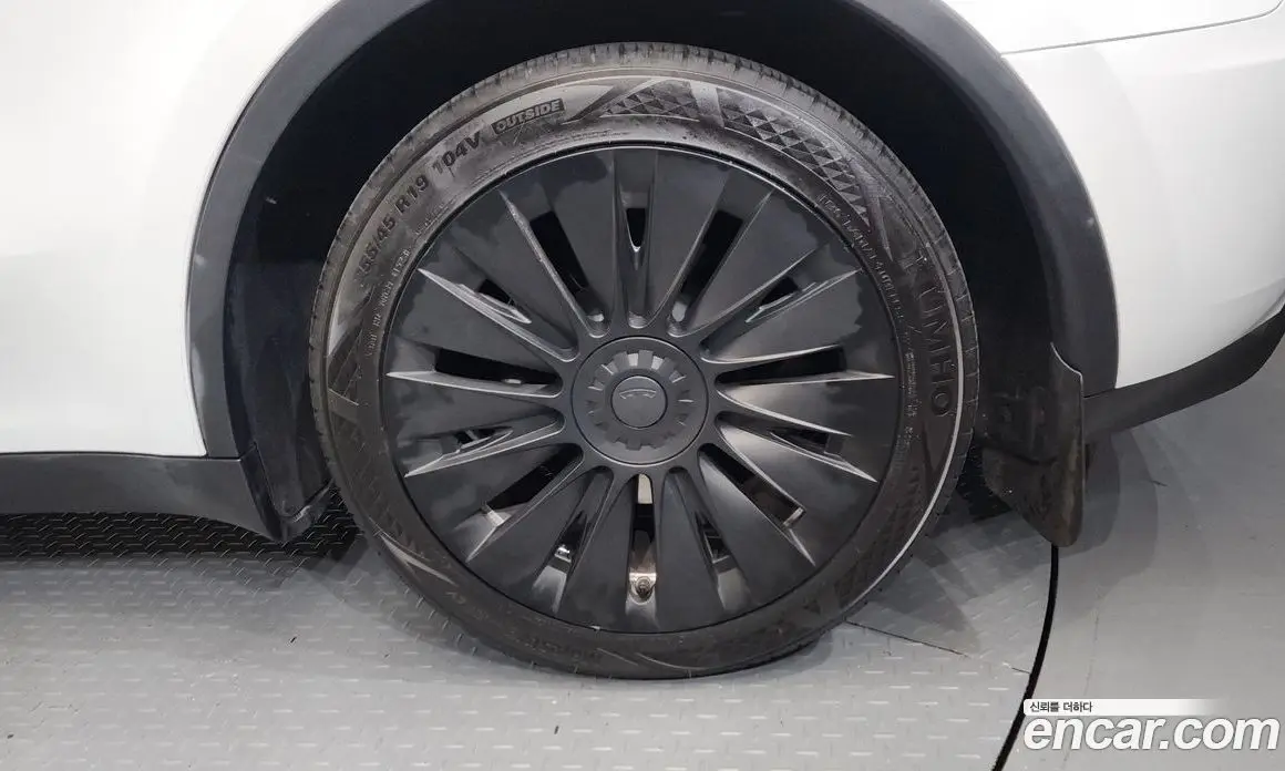 Tesla Model Y 2023 0.2 автомат (гидро), фото 6 Tesla Model Y 2023 0.2 автомат (гидро), фото 6