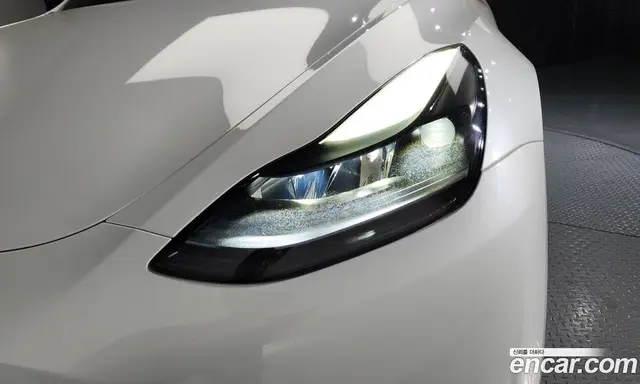 Tesla Model Y 2023 0.2 автомат (гидро), миниатюра 7 Tesla Model Y 2023 0.2 автомат (гидро), миниатюра 7