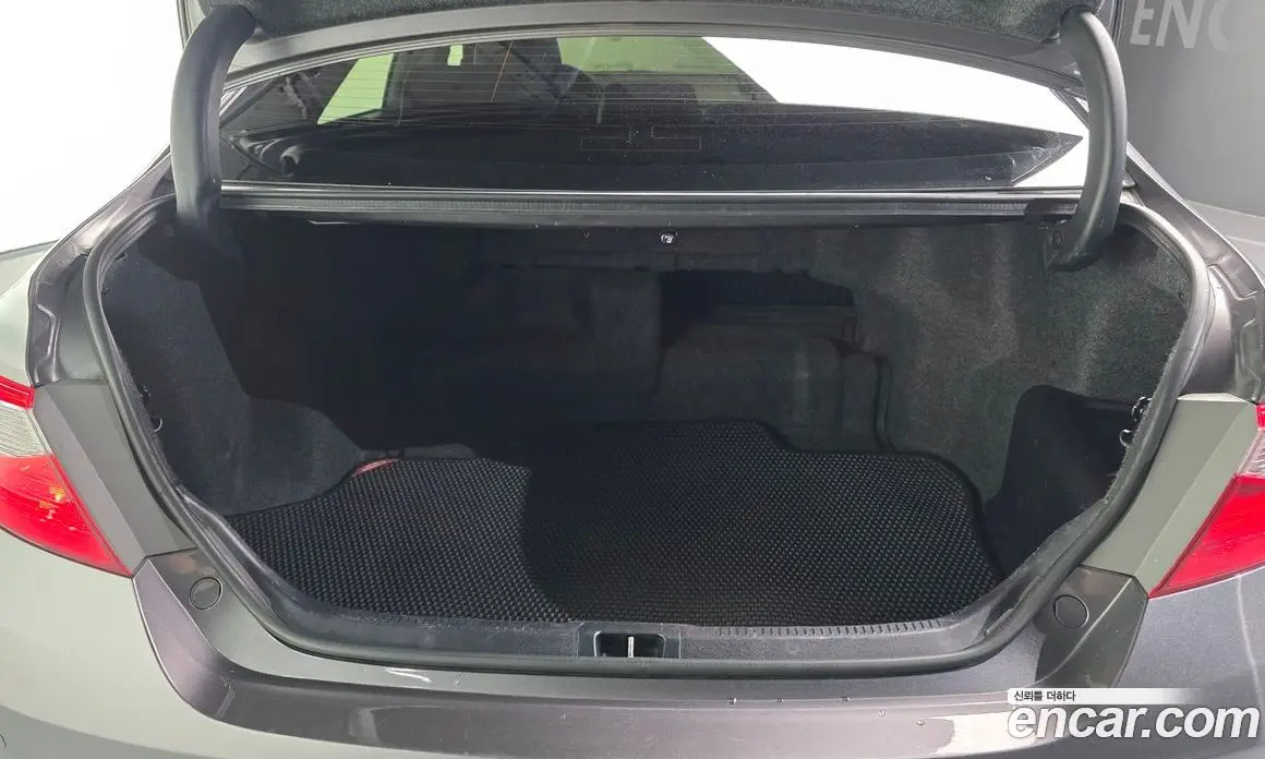 Toyota Camry 2015 2.5 автомат (гидро), фото 20 Toyota Camry 2015 2.5 автомат (гидро), фото 20