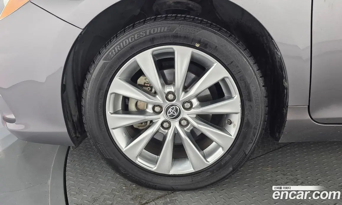 Toyota Camry 2015 2.5 автомат (гидро), фото 5 Toyota Camry 2015 2.5 автомат (гидро), фото 5