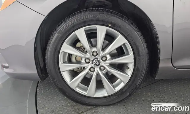 Toyota Camry 2015 2.5 автомат (гидро), миниатюра 5 Toyota Camry 2015 2.5 автомат (гидро), миниатюра 5