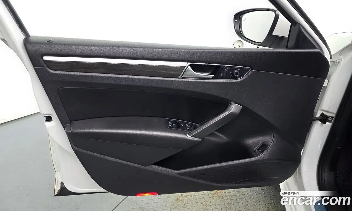 Volkswagen Passat 2018 2.0 автомат (гидро), фото 14 Volkswagen Passat 2018 2.0 автомат (гидро), фото 14