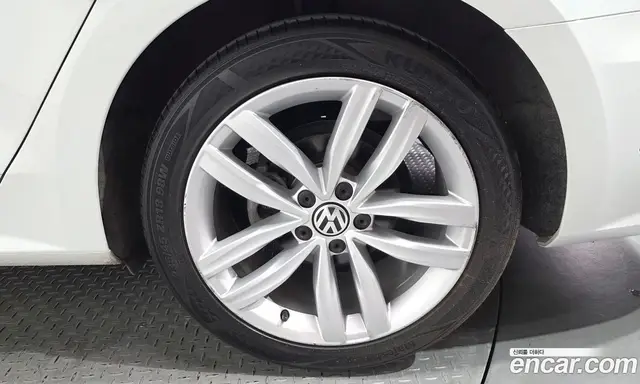 Volkswagen Passat 2018 2.0 автомат (гидро), миниатюра 7 Volkswagen Passat 2018 2.0 автомат (гидро), миниатюра 7
