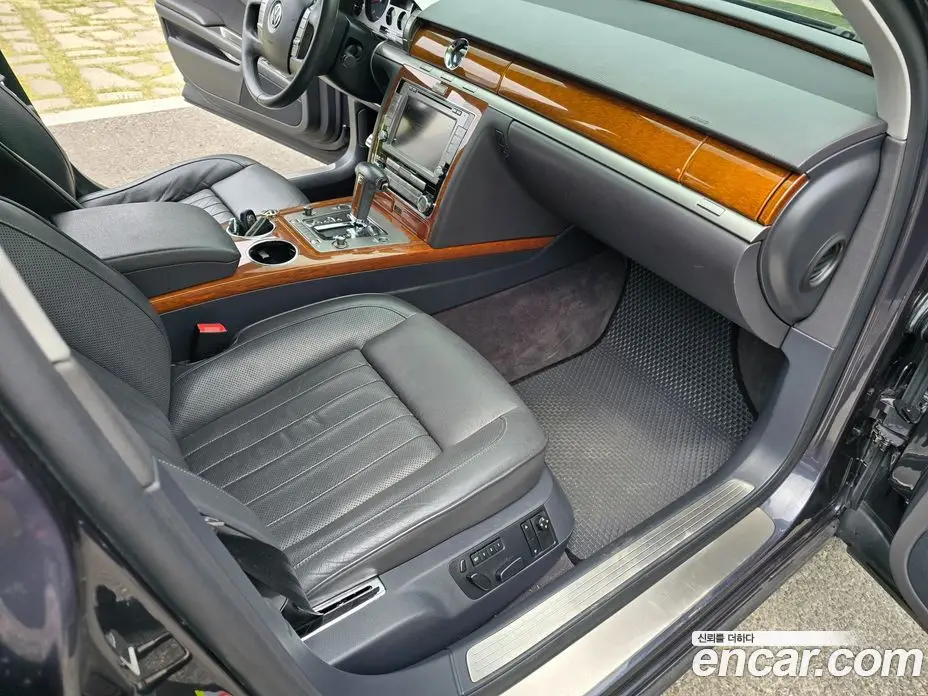 Volkswagen Phaeton 2012 3.0 автомат (гидро), фото 16 Volkswagen Phaeton 2012 3.0 автомат (гидро), фото 16